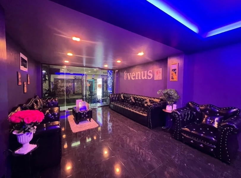 venus nuru massage entrata.jpg