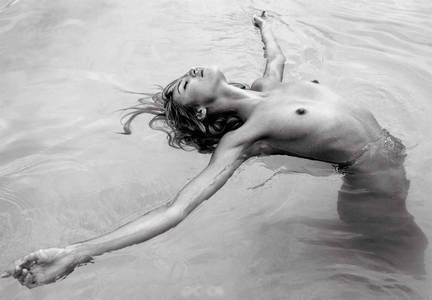 Candice Swanepoel  (11).jpg