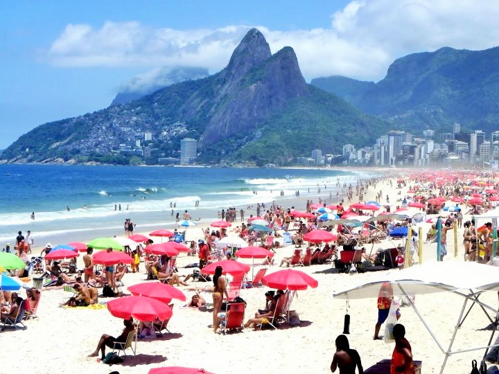 320967_2085274885979_1609237690_n (2).jpg