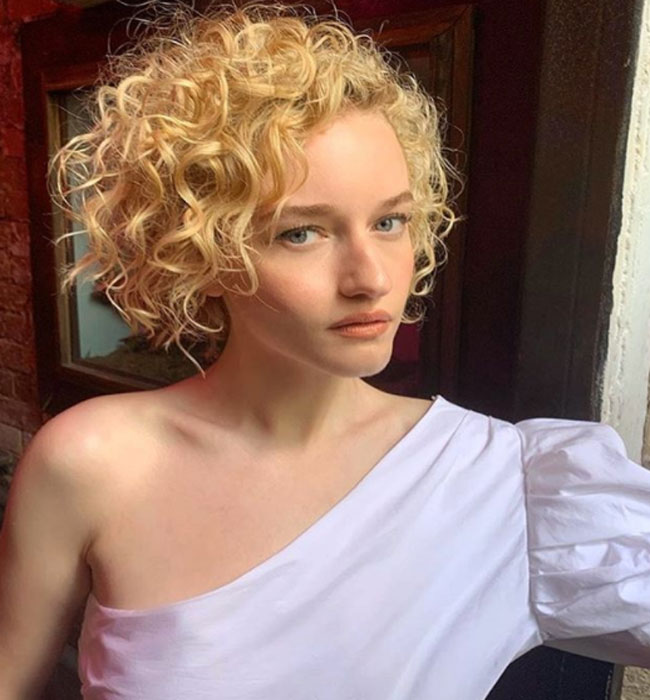 julia-garner.jpg